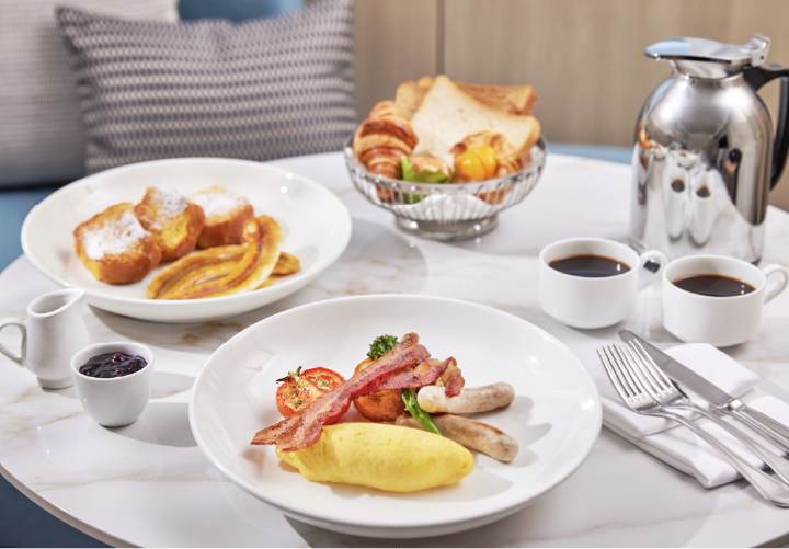 IN-ROOM DINING 'SUNNY BREAKFAST PLATE'