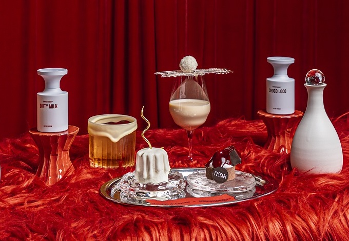 마크 다모르 본투스탠드아웃 콜라보